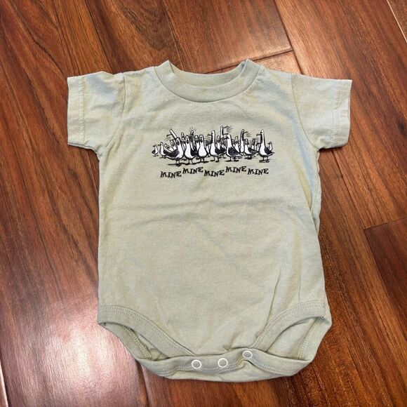 Disney Pixar Finding Nemo Mine Mine Mine light green short sleeve onesie - Picture 1 of 4